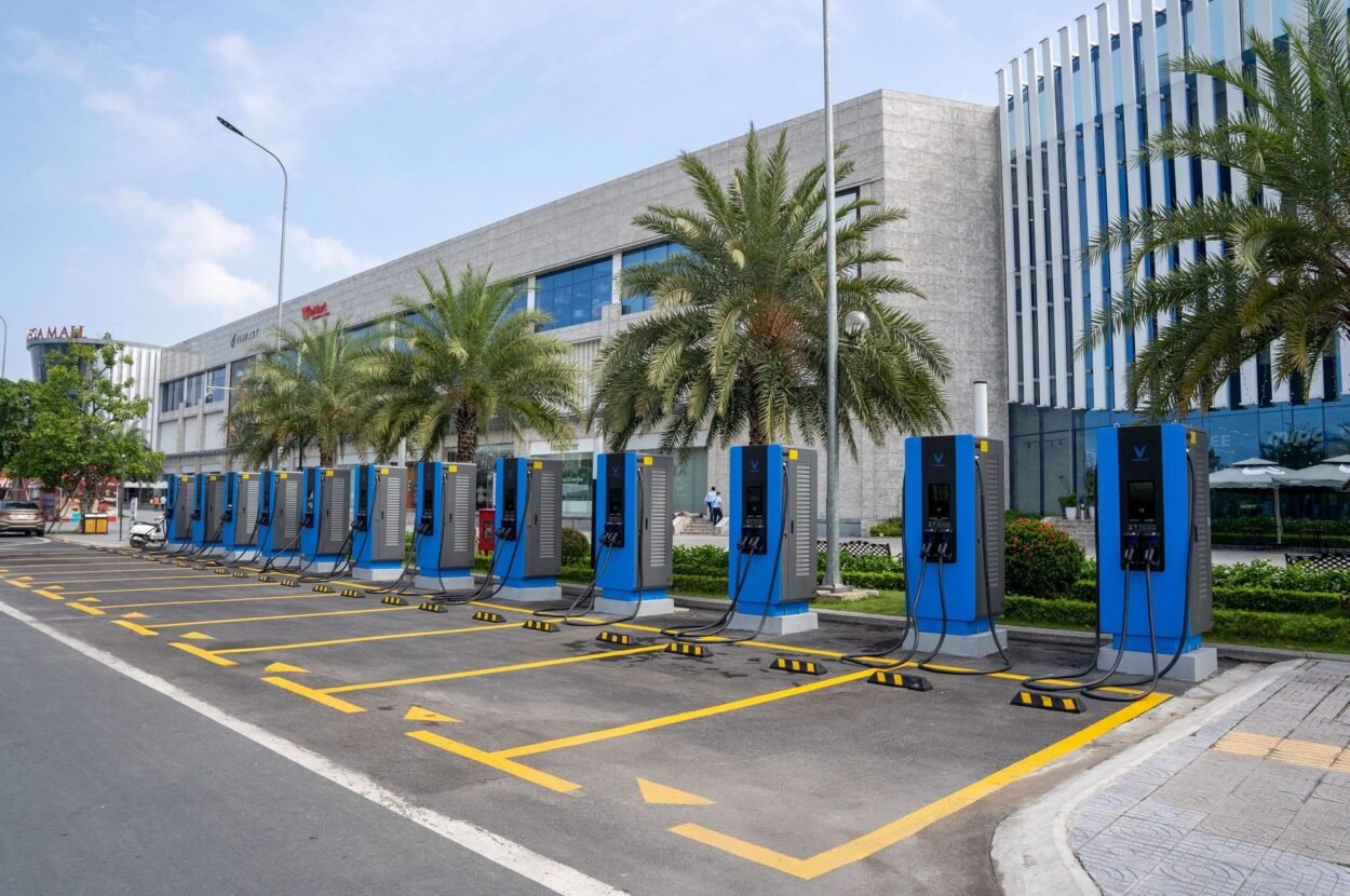 Trạm sạc xe điện